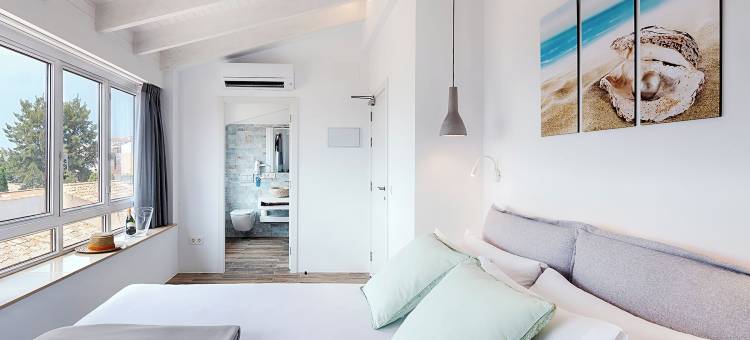 阿尔泰的佩拉布兰卡旅馆(Hostal Perla Blanca Altea)图片