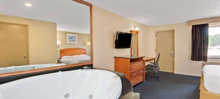 米尔福德-纽黑文速8酒店(Super 8 by Wyndham Milford/New Haven)图片