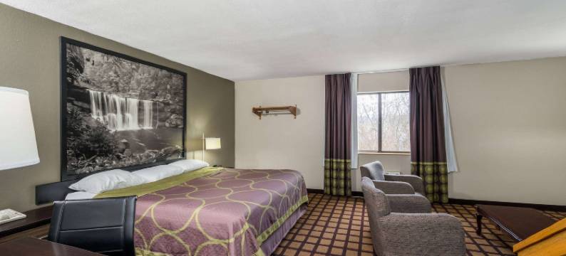 曼福德维尔速8酒店(Super 8 by Wyndham Munfordville KY)图片