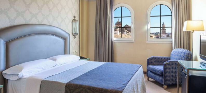 马西亚阿尔法罗斯酒店(Hotel Macià Alfaros)图片