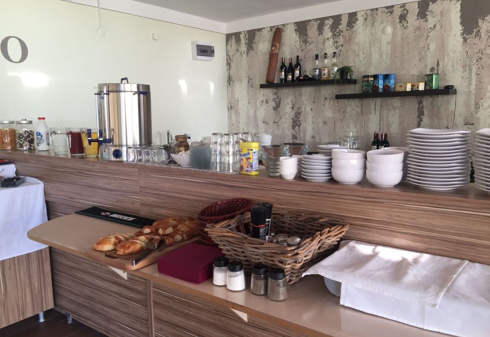 Hotel HugoHotel Overview