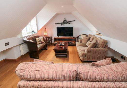 Fawcet House Hotel Overview