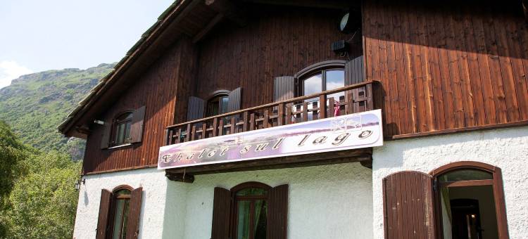 湖边木屋山区酒店(Chalet Sul Lago Hotel in Montagna)图片