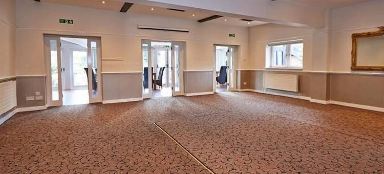 熊之酒店 - 格林国王旅馆(The Bear Hotel by Greene King Inns)图片