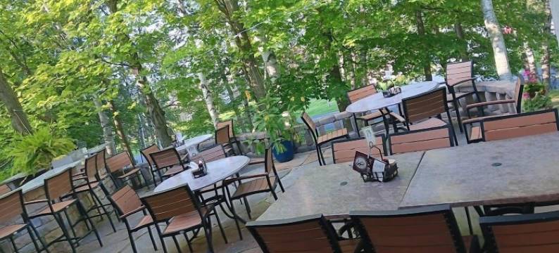 怀特比尔奇旅馆(White Birch Inn)图片