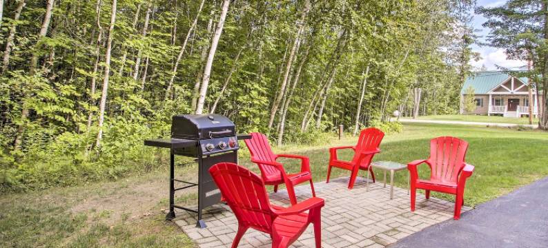 有Maranacook湖景的Readfield度假屋！(Readfield Retreat w/ Lake Maranacook Views!)图片