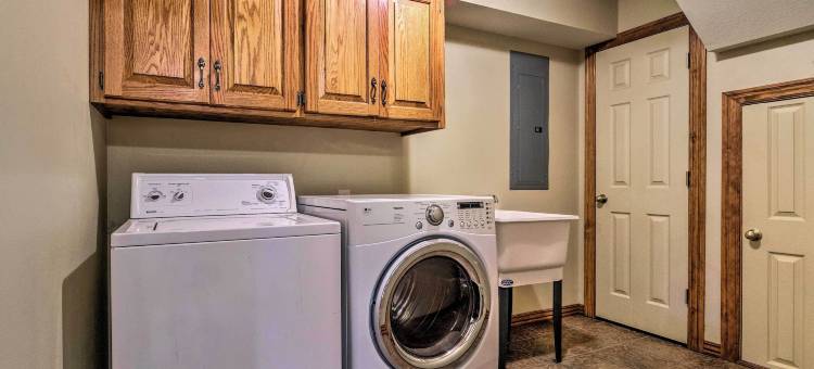 达达内尔湖畔房屋，配有码头和火坑(Waterfront Lake Dardanelle Home w/ Dock & Fire Pit)图片