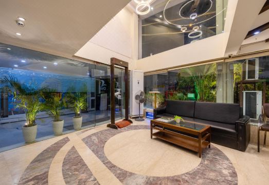 Hotel Palm Do'r - 02 Mins from New Delhi Railway Station Hotel Overview