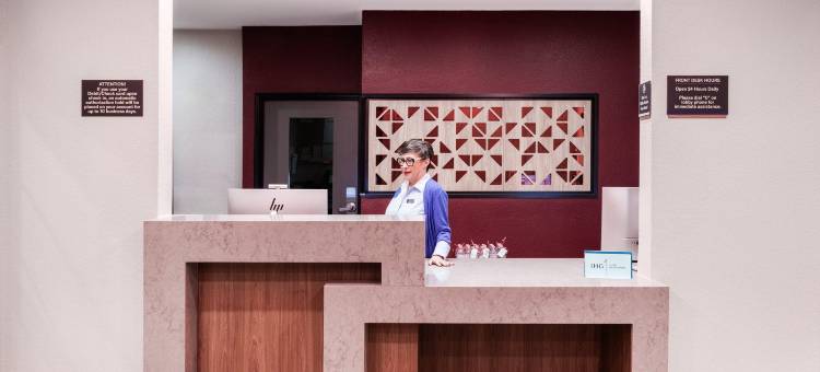 Candlewood Suites 费耶特维尔，美国阿肯色大学(Candlewood Suites Fayetteville-Univ of Arkansas)图片