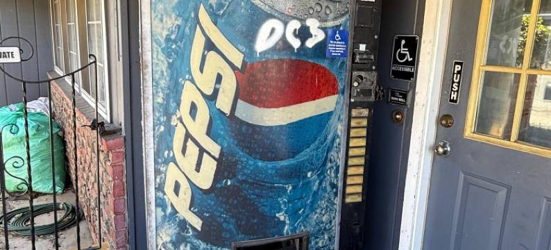 Discovery Inn 瓦列霍 I 80 靠近纳帕 CA(Discovery Inn Vallejo I 80 Near Napa CA)图片