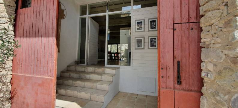 Olonzac Escape: Pool & Charm图片