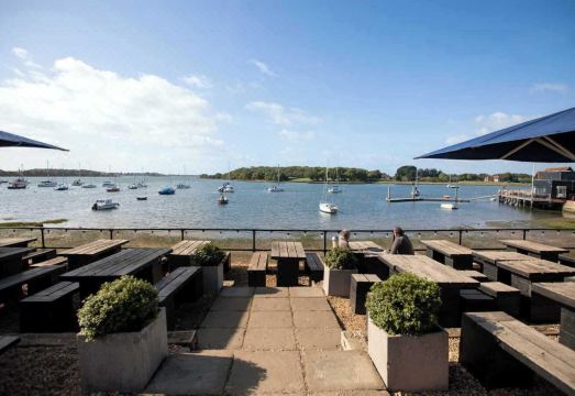 Spacious Coastal Retreat for 10 in West Wittering Hotel Overview