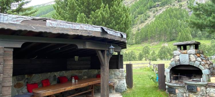 Chalet in Saas Fee near Ski Slopes图片