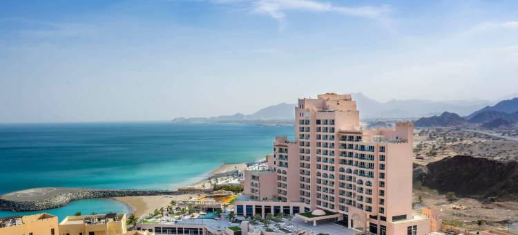 费尔蒙富查伊拉海滩度假酒店(Fairmont Fujairah Beach Resort)图片