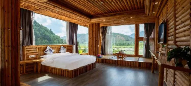 泸沽湖鹊桥山庄图片