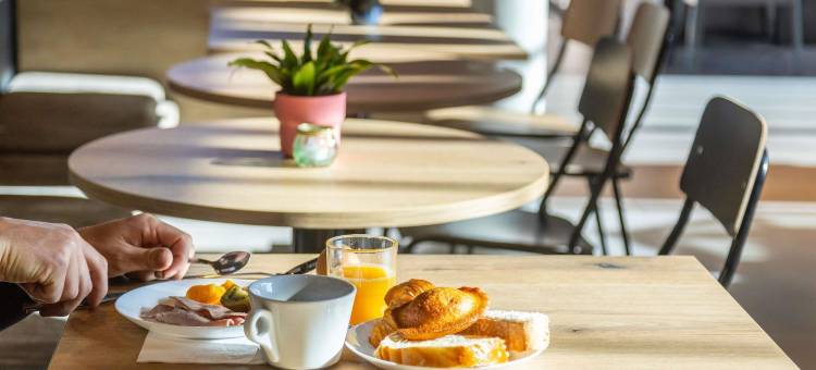 宜必思马赛马里尼亚讷科技园酒店(Ibis Marseille Marignane Technopole)图片