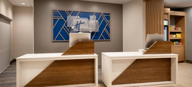 弗雷斯诺机场智选假日套房酒店(洲际酒店集团)(Holiday Inn Express & Suites Fresno Airport, an IHG Hotel)图片