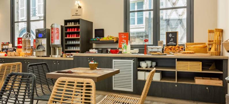 宜必思布卢瓦中心城堡酒店(Ibis Blois Centre Château)图片