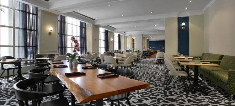 诺富特多伦多中心酒店(The Novotel Toronto Centre)图片