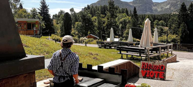 维奥特山庄(Rifugio Viote)图片