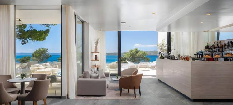 布雷拉蓝色阳光酒店(Bluesun Hotel Berulia)图片