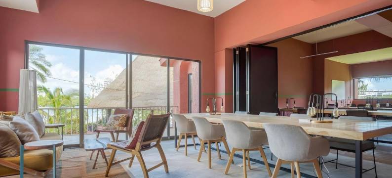 尼罗河坎昆酒店区塞丽娜酒店(Nílu Cancún Zona Hotelera by Selina)图片