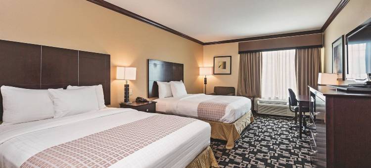 约书亚拉金塔旅馆及套房(Motel 6 Joshua, TX)图片