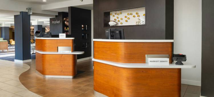 克伦威尔哈特福德万怡酒店(Courtyard Hartford Cromwell)图片