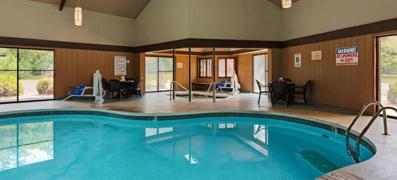 品质酒店及套房(Quality Inn & Suites Black River Falls I-94)图片