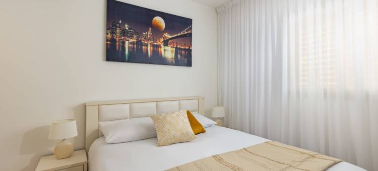 MAMAD - 明亮的埃拉特阳台和泳池度假屋(Mamad - Bright Eilat Escape with Balcony n Pool)图片