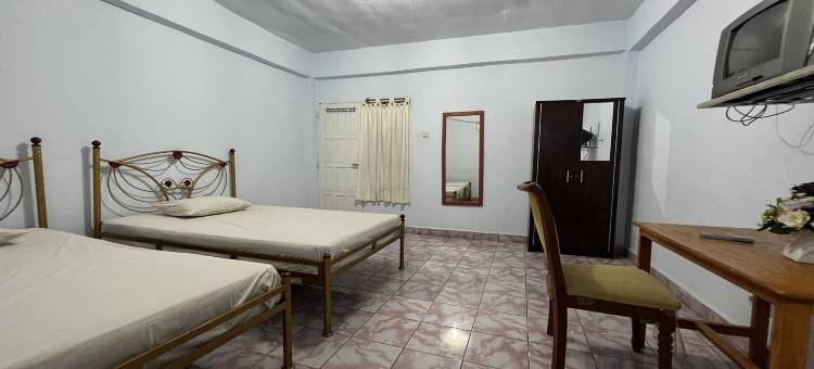 Hotel O Surya酒店靠近Taman Anggrek Pkk Watansoppeng(Hotel O Surya HotelNearTaman Anggrek Pkk Watansoppeng)图片