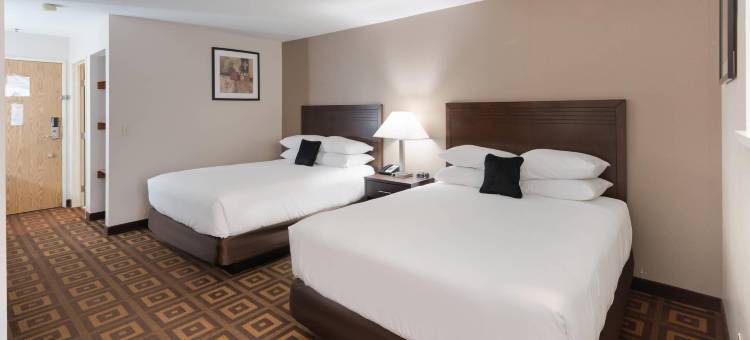 肯纳威克三城品质酒店及套房(Quality Inn & Suites Kennewick Tri-Cities)图片