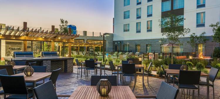 小石城市中心Homewood Suites by Hilton(Homewood Suites by Hilton Little Rock Downtown)图片