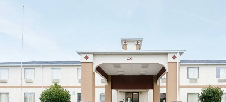 丹维尔红屋顶PLUS酒店(Red Roof Plus+ Danville, KY)图片