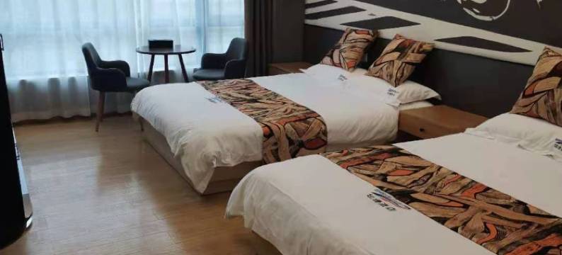 湖州如捷汽车主题酒店图片