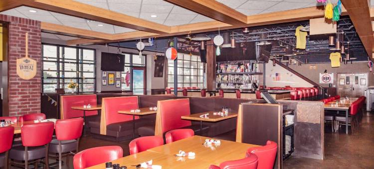 乔普林拉昆塔温德姆套房酒店(La Quinta Inn & Suites by Wyndham Joplin)图片