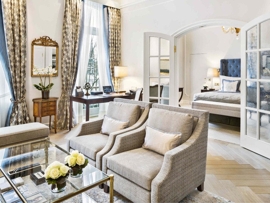 Fairmont Hotel Vier Jahreszeiten Hotel Overview