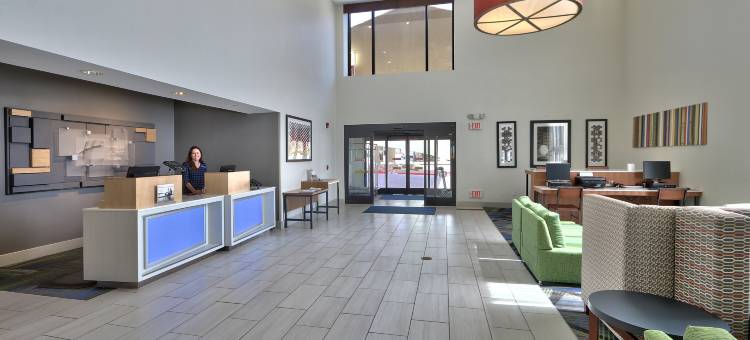 阿尔伯克基 - 北气球嘉年华公园智选假日酒店及套房(Holiday Inn Express & Suites Albuquerque-N. Balloon Fsta PK)图片