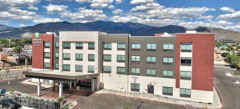 阿尔伯克基东智选假日套房酒店(Holiday Inn Express & Suites ALBUQUERQUE EAST by IHG)图片