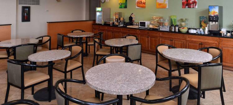 马特森凯艺套房酒店 - 近 I-57(Quality Inn & Suites Matteson Near I-57)图片