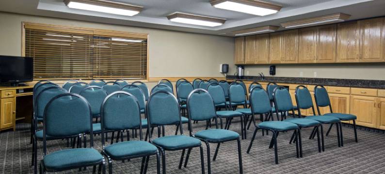 爱荷华瀑布市美吟温德姆酒店(AmericInn by Wyndham Iowa Falls)图片