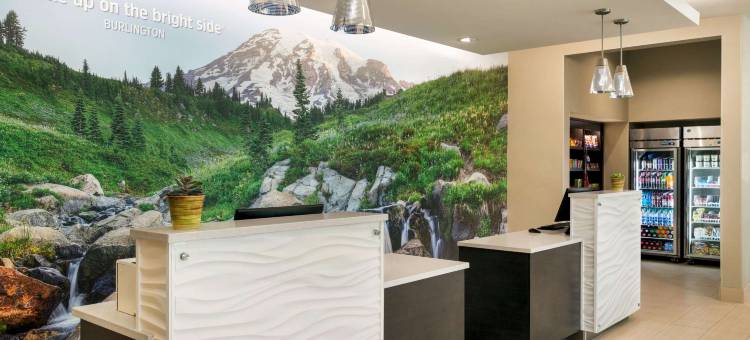 伯灵顿拉昆塔温德姆套房酒店(La Quinta Inn & Suites by Wyndham Burlington)图片