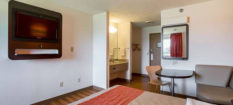 Motel 6 Omaha, NE - IAT West图片