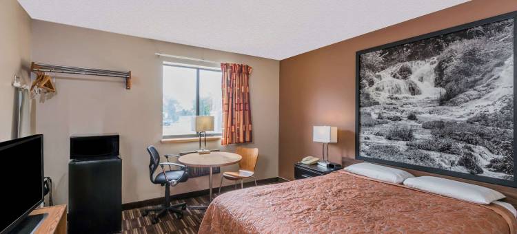 麦迪逊温德姆速8酒店(Super 8 by Wyndham Madison)图片