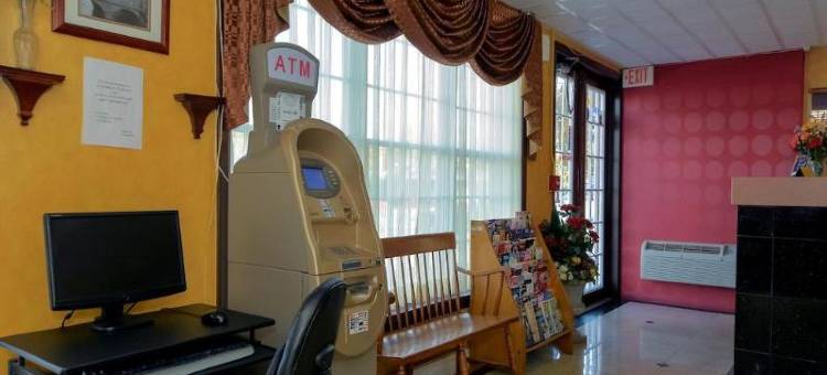 梅尔维尔亨廷顿站罗德威酒店(Rodeway Inn Huntington Station - Melville)图片