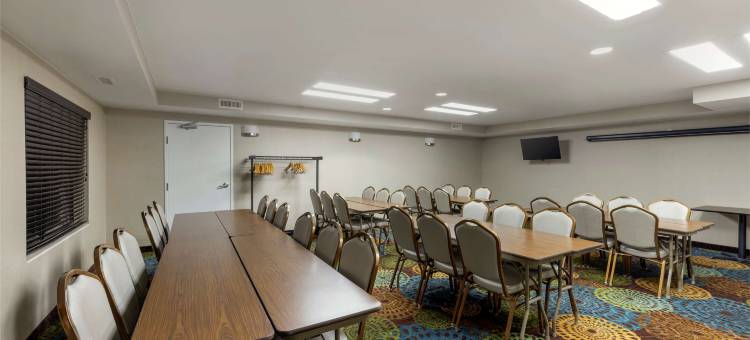 沃特敦贝斯特韦斯特酒店及套房(SureStay Plus Hotel by Best Western Watertown)图片