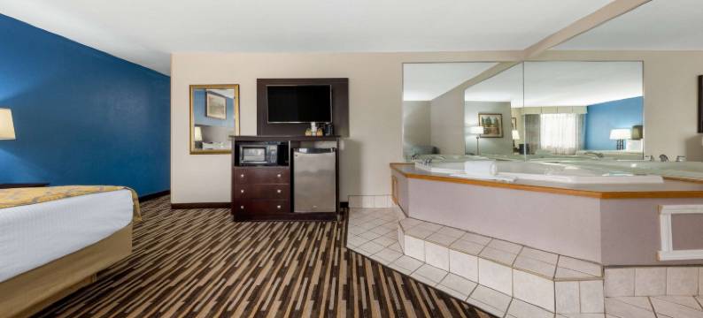 斯普林菲尔德南65号公路呗盟套房酒店(Baymont by Wyndham Springfield South Hwy 65)图片