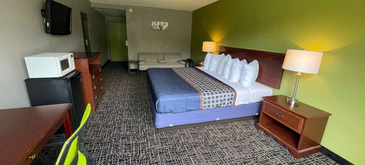 乔治湖温德姆蔚景饭店(Wingate by Wyndham Lake George)图片