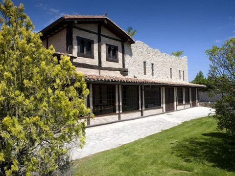 埃洛里亚加宫酒店