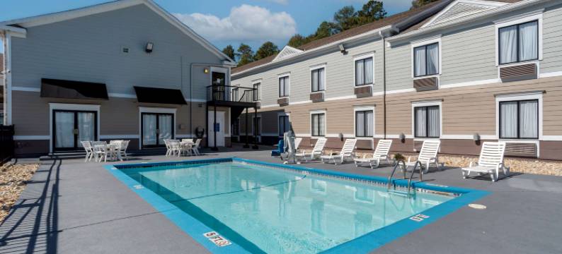 凤凰城哥伦布凯艺酒店(Quality Inn Phenix City Columbus)图片
